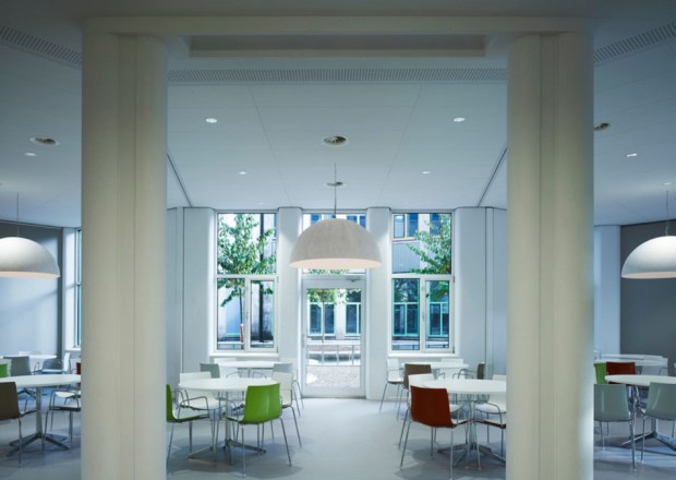 MKA-Renovatie Hoofdkantoor Nikon Europe-foto Moriko Kira  Architects